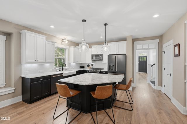 1564 Great Ridge Parkway, Chapel Hill, NC 27516