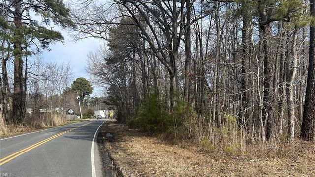 2402 Wolf Trap RD, Yorktown, VA 23692