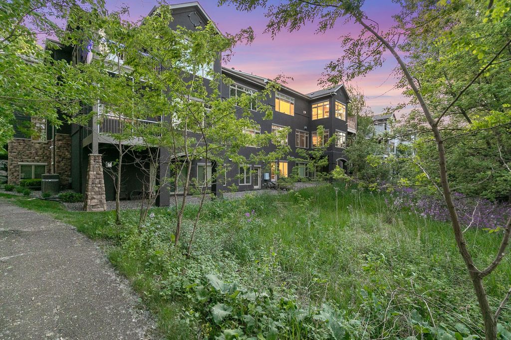 671 Willoughby Way E, Minnetonka, MN 55305 — photo 2