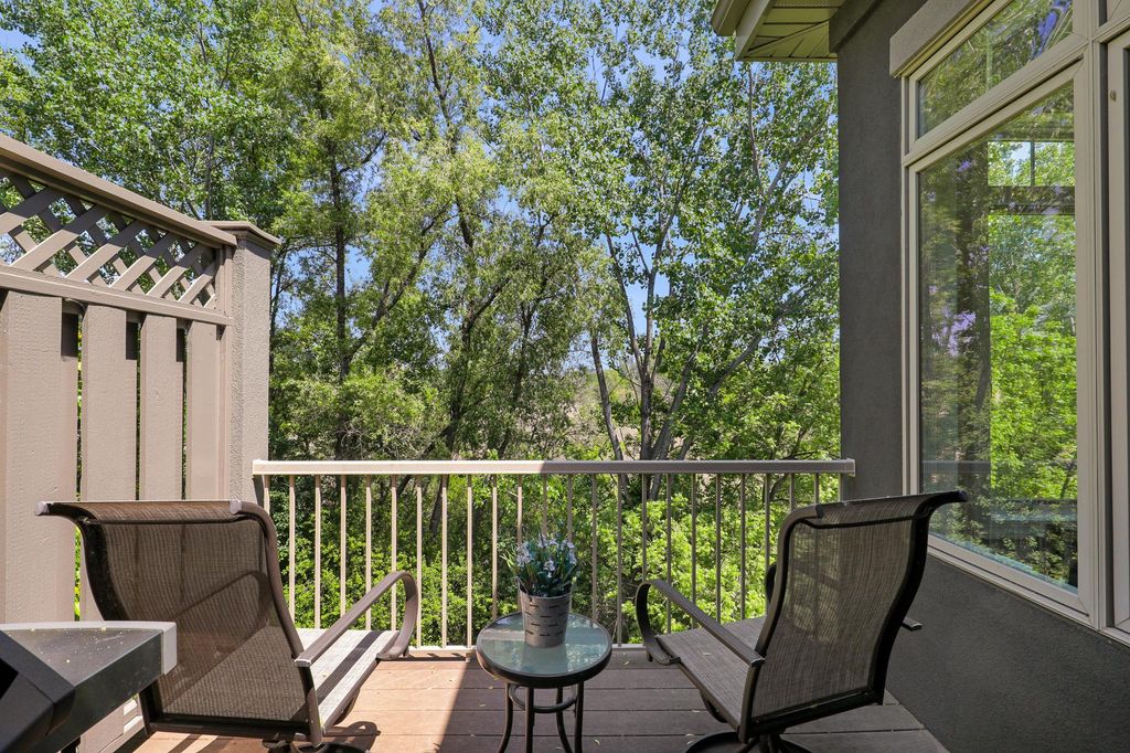 671 Willoughby Way E, Minnetonka, MN 55305 — photo 3