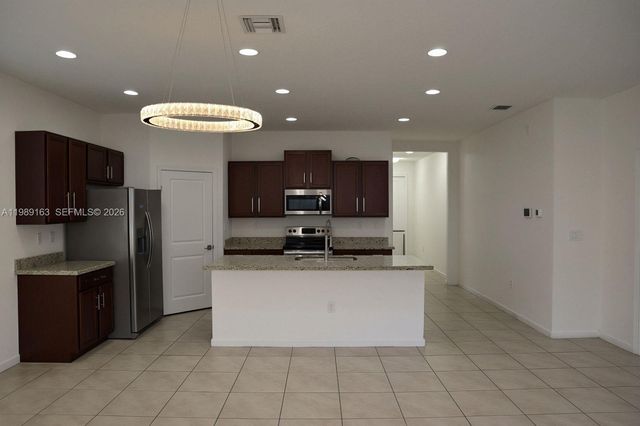 27440 SW 135th Ave Rd 27440, Homestead, FL 33032