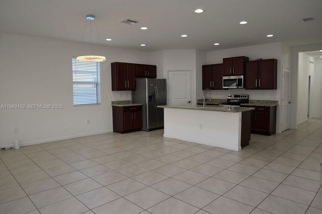 27440 SW 135th Ave Rd 27440, Homestead, FL 33032