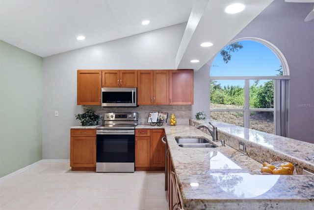4461 ASCOT CIRCLE S, Sarasota, FL 34235