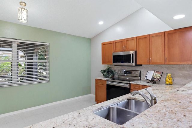 4461 ASCOT CIRCLE S, Sarasota, FL 34235