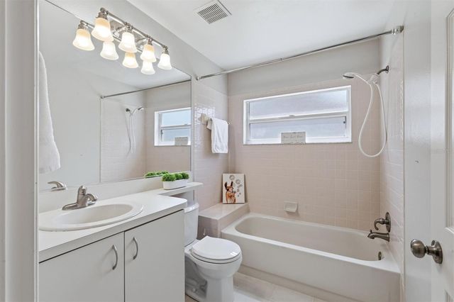 4461 ASCOT CIRCLE S, Sarasota, FL 34235