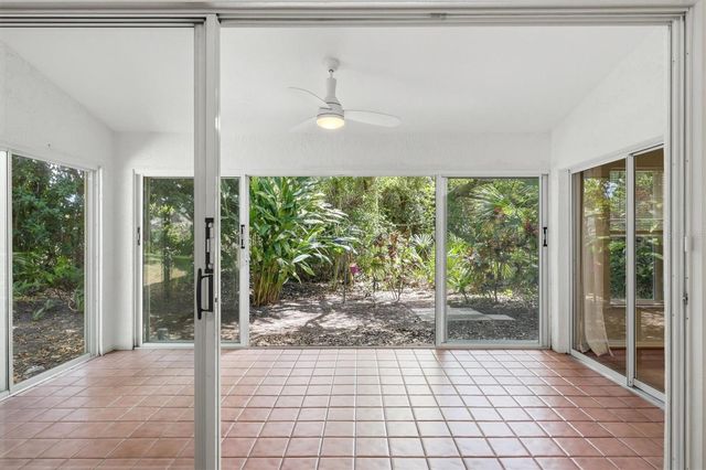 4461 ASCOT CIRCLE S, Sarasota, FL 34235