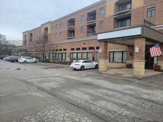6400 N Northwest Highway, Chicago, IL 60631