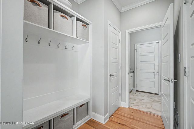 16301 Spitfire Lake Path, Louisville, KY 40245