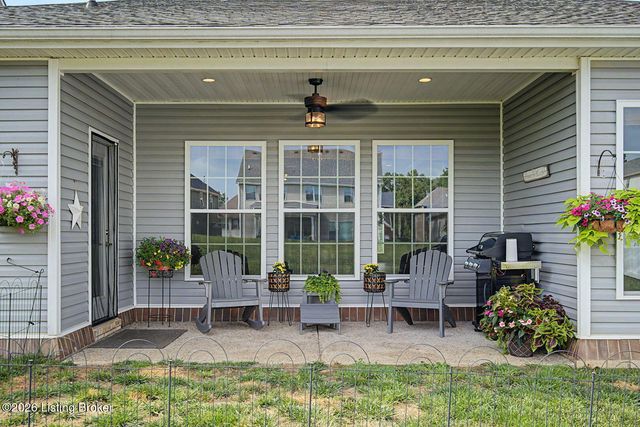 16301 Spitfire Lake Path, Louisville, KY 40245
