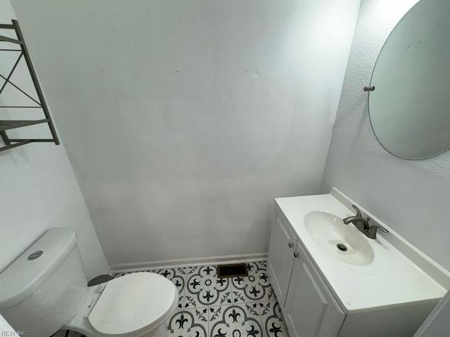 200 Hardy AVE, Norfolk, VA 23523