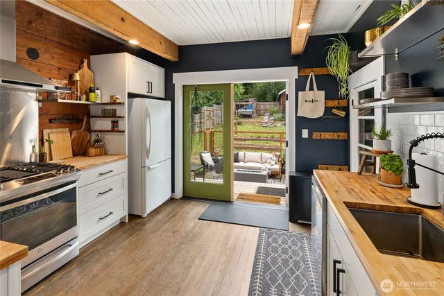 407 S 7th Street, Roslyn, WA 98941