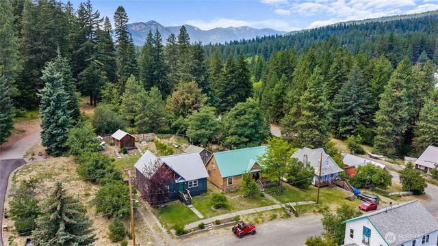 407 S 7th Street, Roslyn, WA 98941