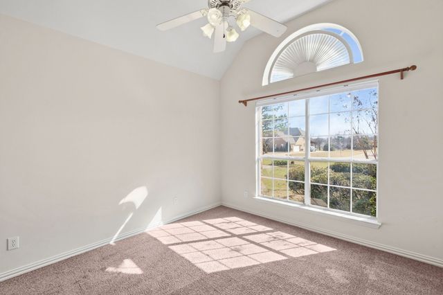 7517 Rodeo Drive, Denton, TX 76208