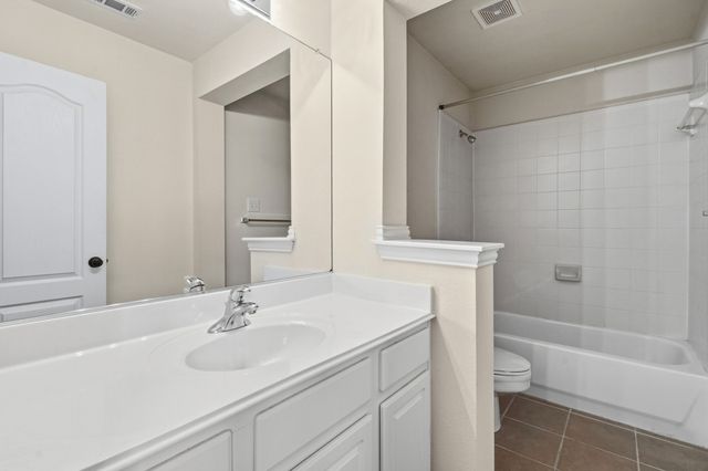 7517 Rodeo Drive, Denton, TX 76208