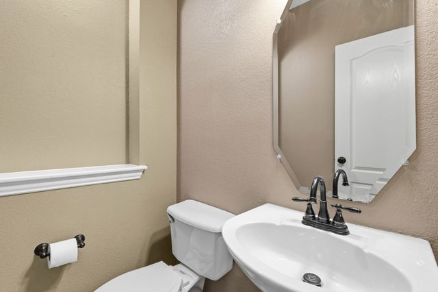 7517 Rodeo Drive, Denton, TX 76208