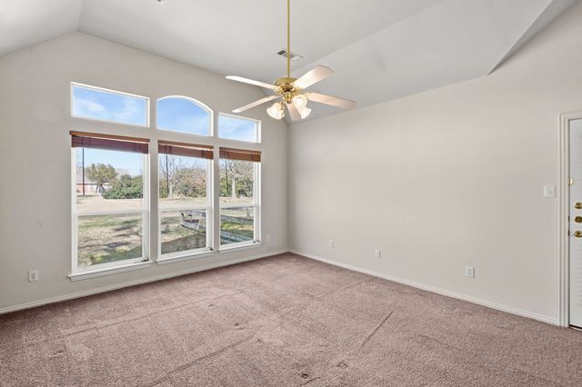 7517 Rodeo Drive, Denton, TX 76208