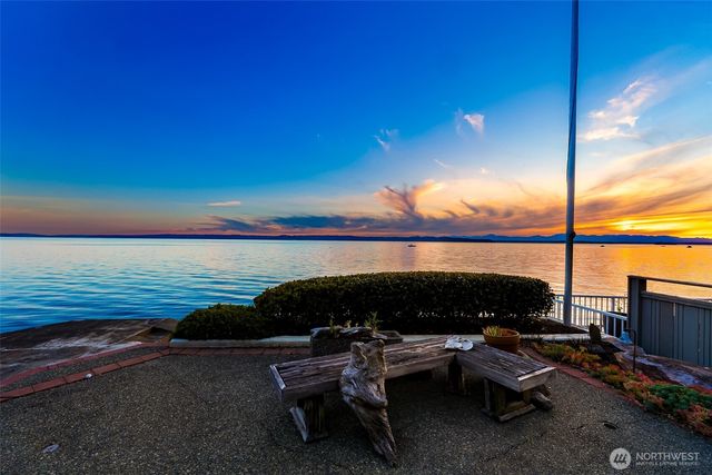 13029 Standring Lane SW, Burien, WA 98146