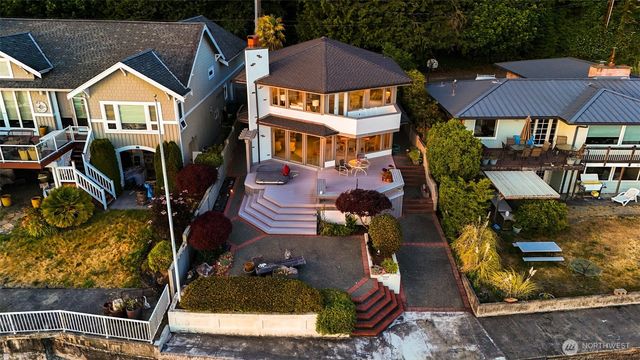 13029 Standring Lane SW, Burien, WA 98146
