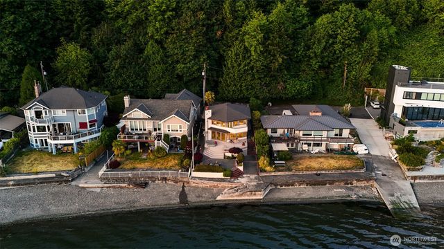 13029 Standring Lane SW, Burien, WA 98146