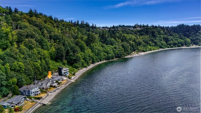 13029 Standring Lane SW, Burien, WA 98146