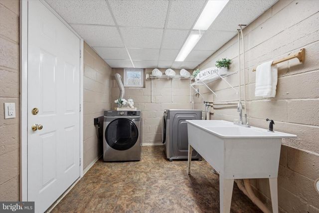 436 KERR LN, Springfield, PA 19064