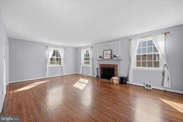 436 KERR LN, Springfield, PA 19064