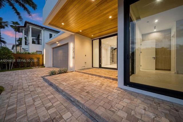 3318 NE 16TH Place, Fort Lauderdale, FL 33305