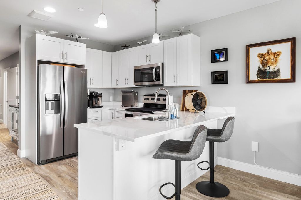 Image 18 of property listing at 435 Ocean Blvd Unit 405, Hampton, NH 03842