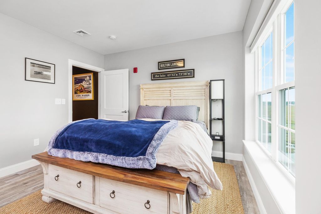 Image 22 of property listing at 435 Ocean Blvd Unit 405, Hampton, NH 03842