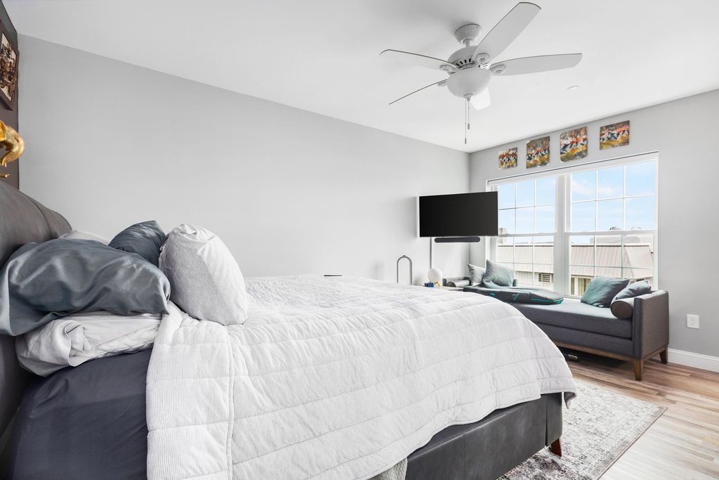 Image 24 of property listing at 435 Ocean Blvd Unit 405, Hampton, NH 03842