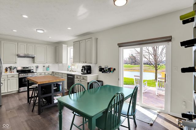 12111 Everwood Circle, Noblesville, IN 46060