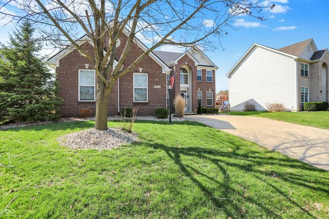 12111 Everwood Circle, Noblesville, IN 46060