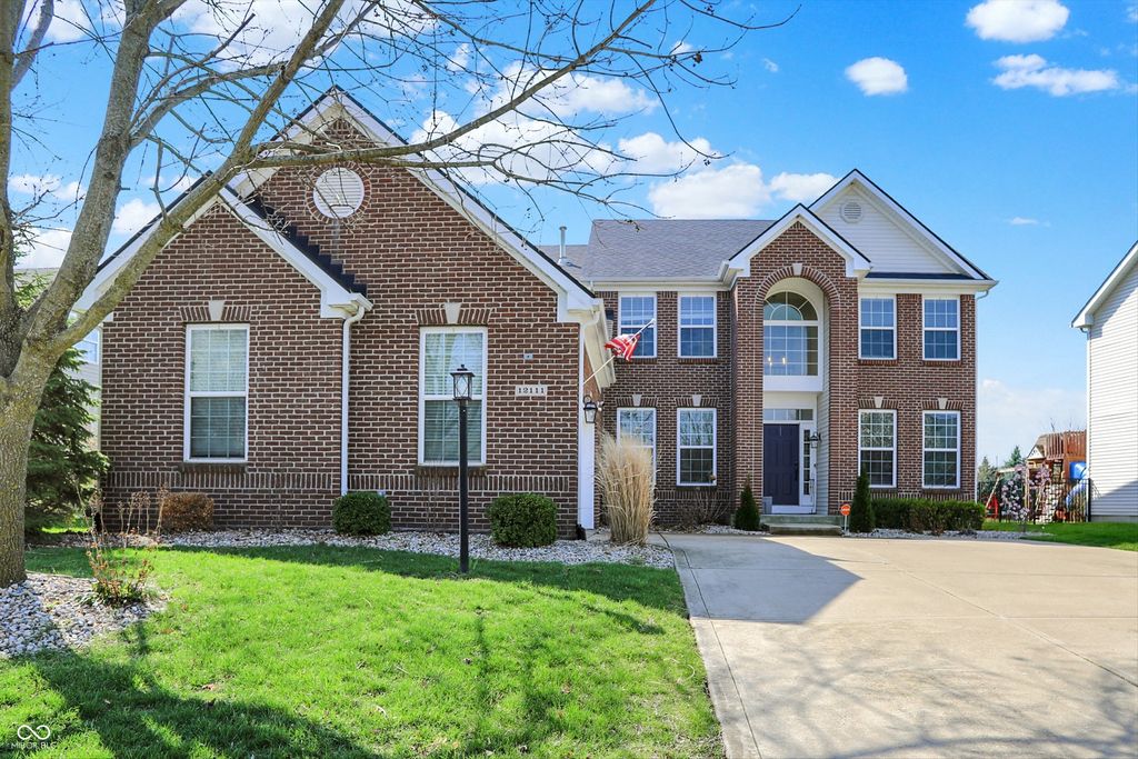 12111 Everwood Circle, Noblesville, IN 46060