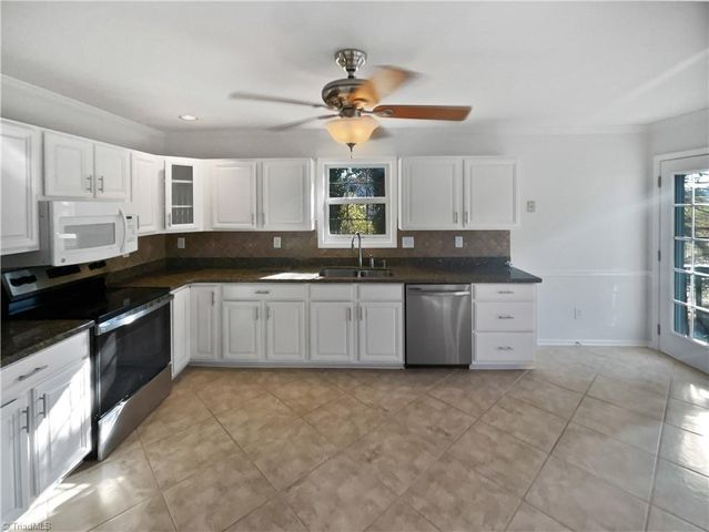 3994 Leinbach Drive, Winston-salem, NC 27106