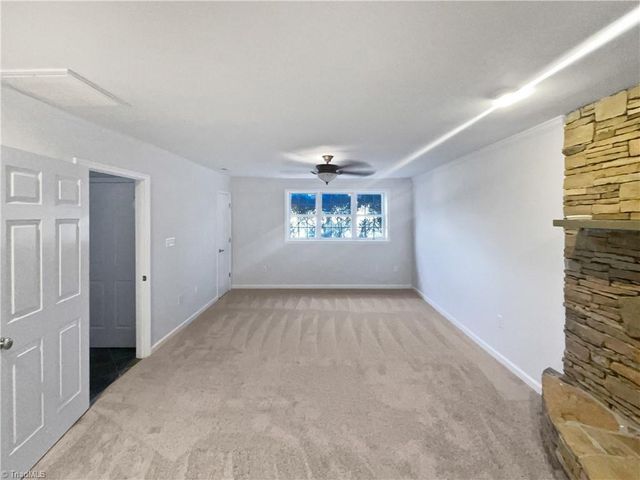 3994 Leinbach Drive, Winston-salem, NC 27106