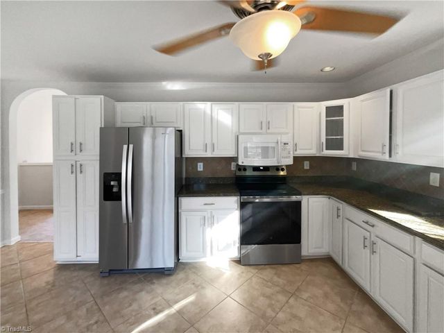 3994 Leinbach Drive, Winston-salem, NC 27106