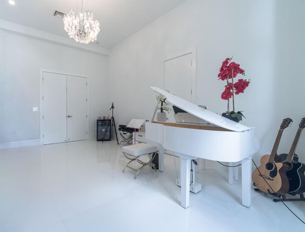 12088 NW 69th Court, Parkland, FL 33076