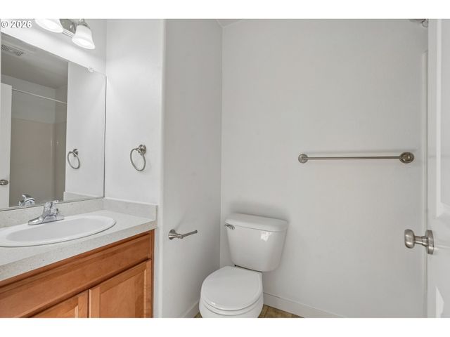 2777 Se NICKLAUS Ct, Hillsboro, OR 97123
