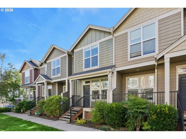 2777 Se NICKLAUS Ct, Hillsboro, OR 97123