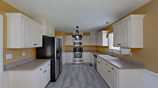232 Orleans Drive, Wellford, SC 29385