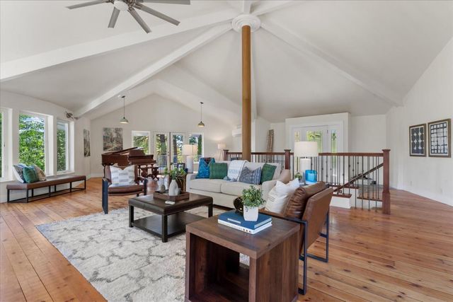 19780 Venus Ct, Grass Valley, CA 95949