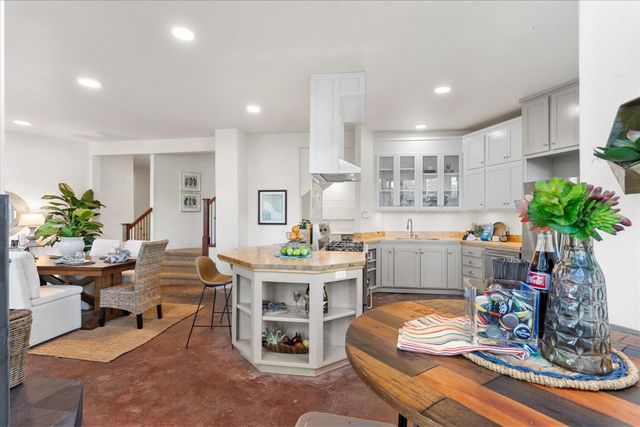 19780 Venus Ct, Grass Valley, CA 95949
