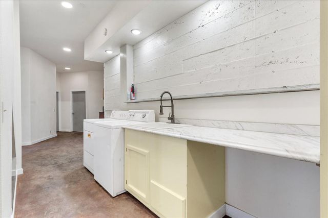 19780 Venus Ct, Grass Valley, CA 95949