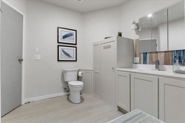 19780 Venus Ct, Grass Valley, CA 95949