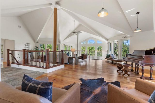 19780 Venus Ct, Grass Valley, CA 95949