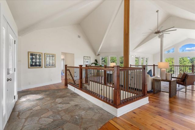 19780 Venus Ct, Grass Valley, CA 95949