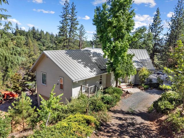 19780 Venus Ct, Grass Valley, CA 95949