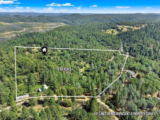 19780 Venus Ct, Grass Valley, CA 95949