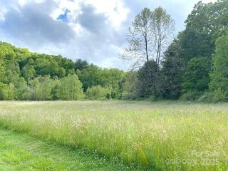 99999 Brevard Road, Hendersonville, NC 28792