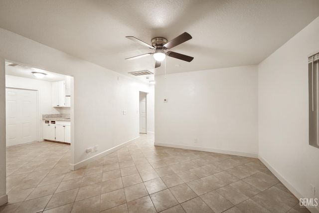 1001 S Owens Street, Bakersfield, CA 93307